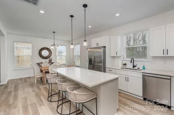 220 Surrey Oak Lane, available home by Red Cedar Homes (photo 2 of 29)