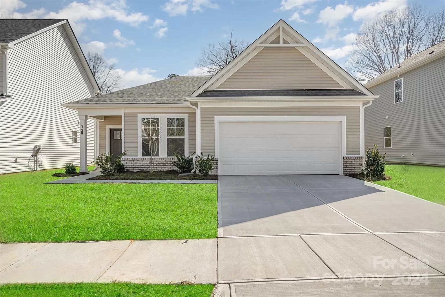 211 Surrey Oak Lane, available home by Red Cedar Homes (photo 6 of 27)
