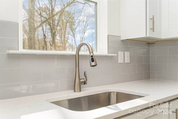 211 Surrey Oak Lane, available home by Red Cedar Homes (photo 12 of 27)