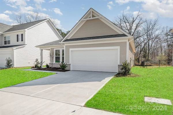 211 Surrey Oak Lane, available home by Red Cedar Homes (photo 16 of 27)