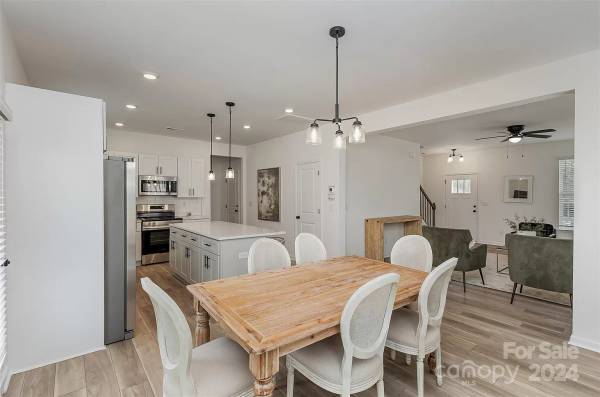 220 Surrey Oak Lane, available home by Red Cedar Homes (photo 8 of 29)