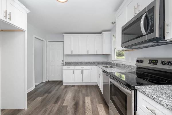 6364 Monteith Drive, available home by Red Cedar Homes (photo 18 of 35)