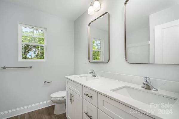 207 Surrey Oak Lane, available home by Red Cedar Homes (photo 15 of 39)