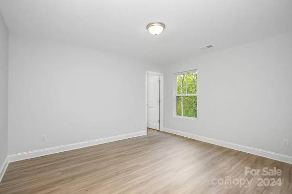 207 Surrey Oak Lane, available home by Red Cedar Homes (photo 10 of 39)