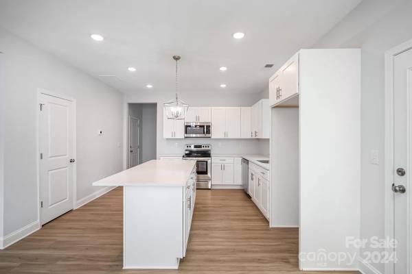 207 Surrey Oak Lane, available home by Red Cedar Homes (photo 11 of 39)