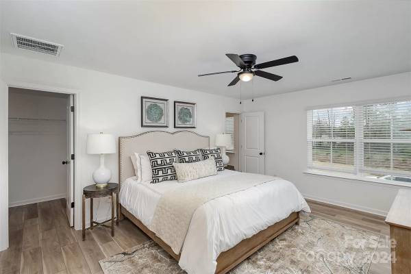 220 Surrey Oak Lane, available home by Red Cedar Homes (photo 25 of 29)