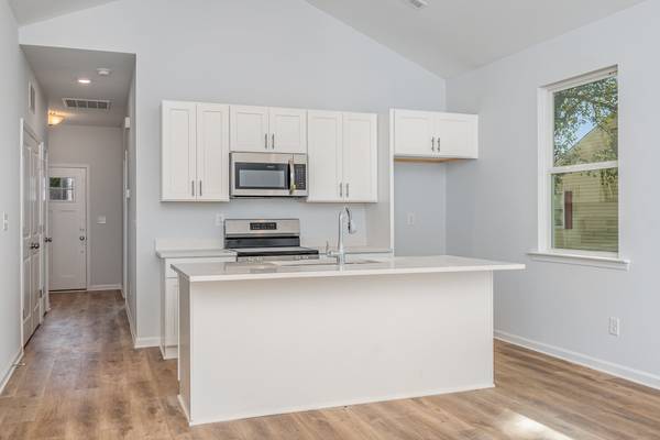 704 Brown St - Lot 7, available home by Red Cedar Homes (photo 5 of 36)