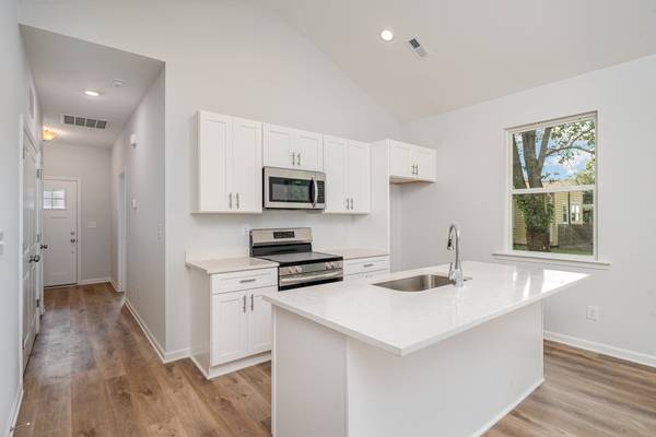 704 Brown St - Lot 7, available home by Red Cedar Homes (photo 17 of 36)