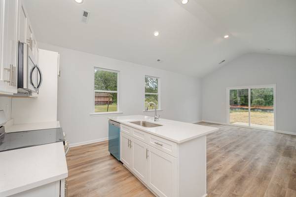704 Brown St - Lot 7, available home by Red Cedar Homes (photo 18 of 36)