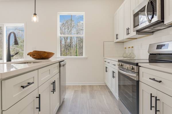 3008 Sadler Woods Ln - Lot 8, available home by Red Cedar Homes (photo 10 of 15)