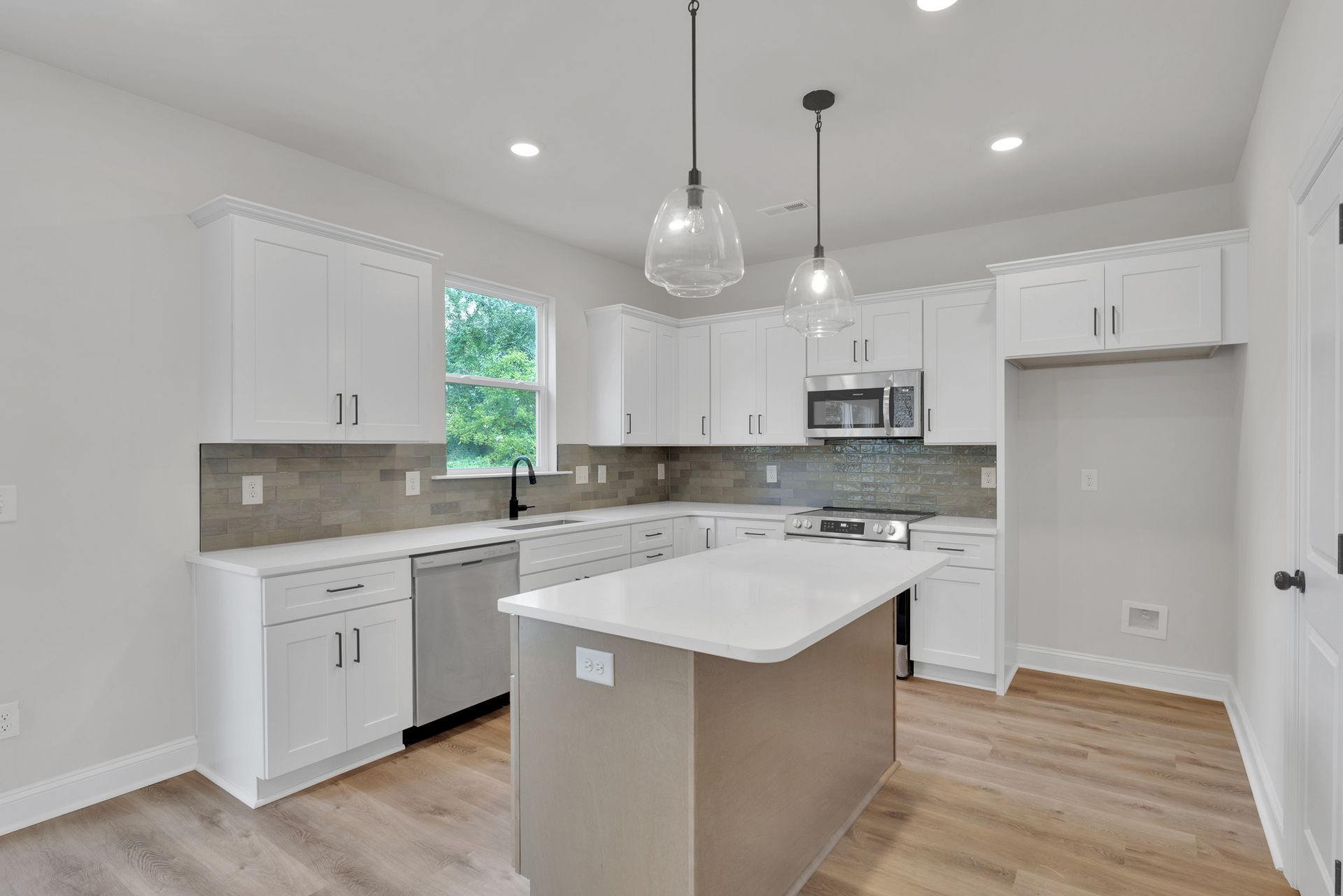 1809 Country Club Rd - Lot 3, available home by Red Cedar Homes (photo 48 of 69)