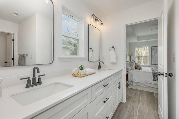 1086 W Bank Street - Lot 1, available home by Red Cedar Homes (photo 2 of 10)