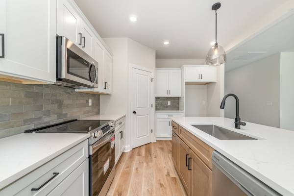 1807 Country Club Rd - Lot 2, available home by Red Cedar Homes (photo 22 of 45)