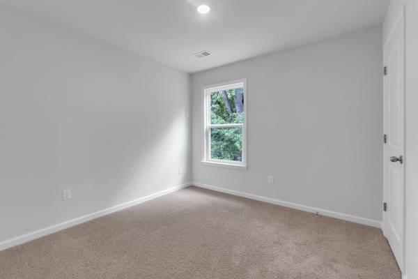 143 D St. Greenville, SC 29609 photo 4