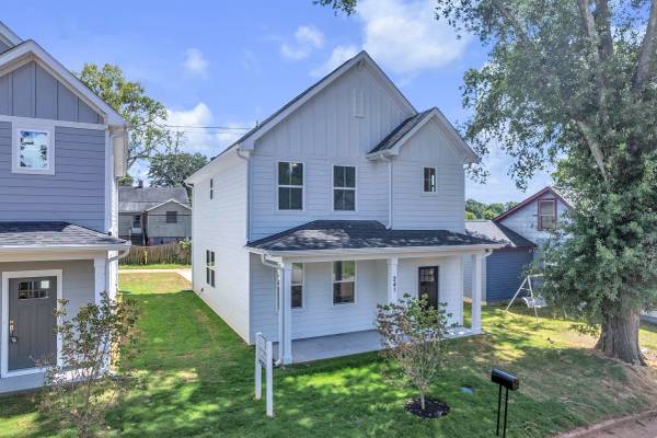 241 Willard St, Greenville, SC 29611 photo 1