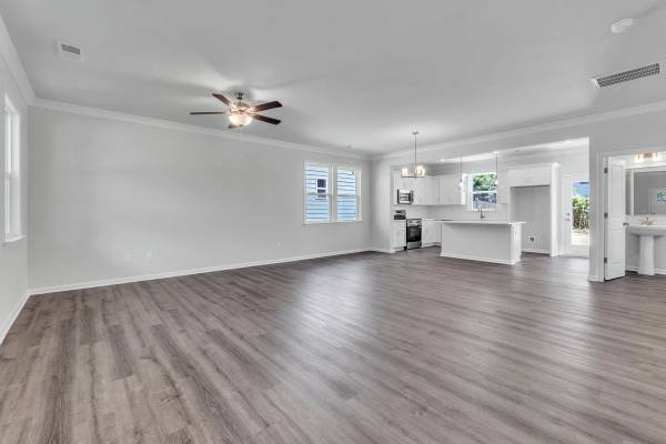 241 Willard St, Greenville, SC 29611 photo 6