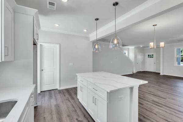 241 Willard St, Greenville, SC 29611 photo 7