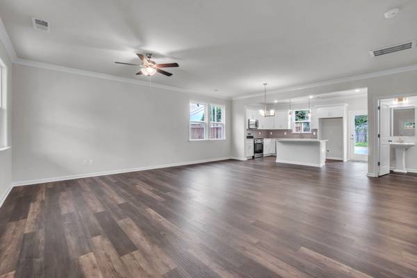 239 Willard St, Greenville, SC 29611 photo 3